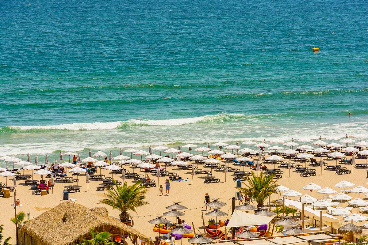 LATE OFFER - BULGARIA - 4 STAR - Hotel Yunona

☀LATE OFFER - BULGARIA☀

🔷 4* Hotel Yunona

🛌 7 nights All Inclusive

👨‍👩‍👧‍👦 Based on two adults sharing

➡ Includes shared transfers.....

 - View Further Details :: link.viewtrip.co/NJdb