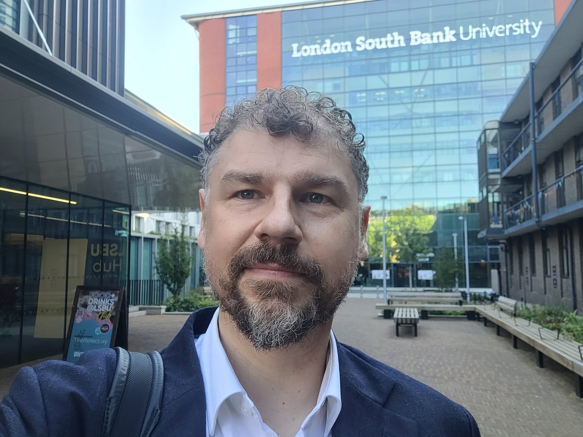 andypsmith's tweet photo. Great to be back in #elephantandcastle for the @SWLNHS and @SELondonICS #HealthInnovationConference. Looking forward to some great sessions - including our very own @KnollysSamantha who will be discussing #localities and #productivity https://t.co/sbytSX6noR