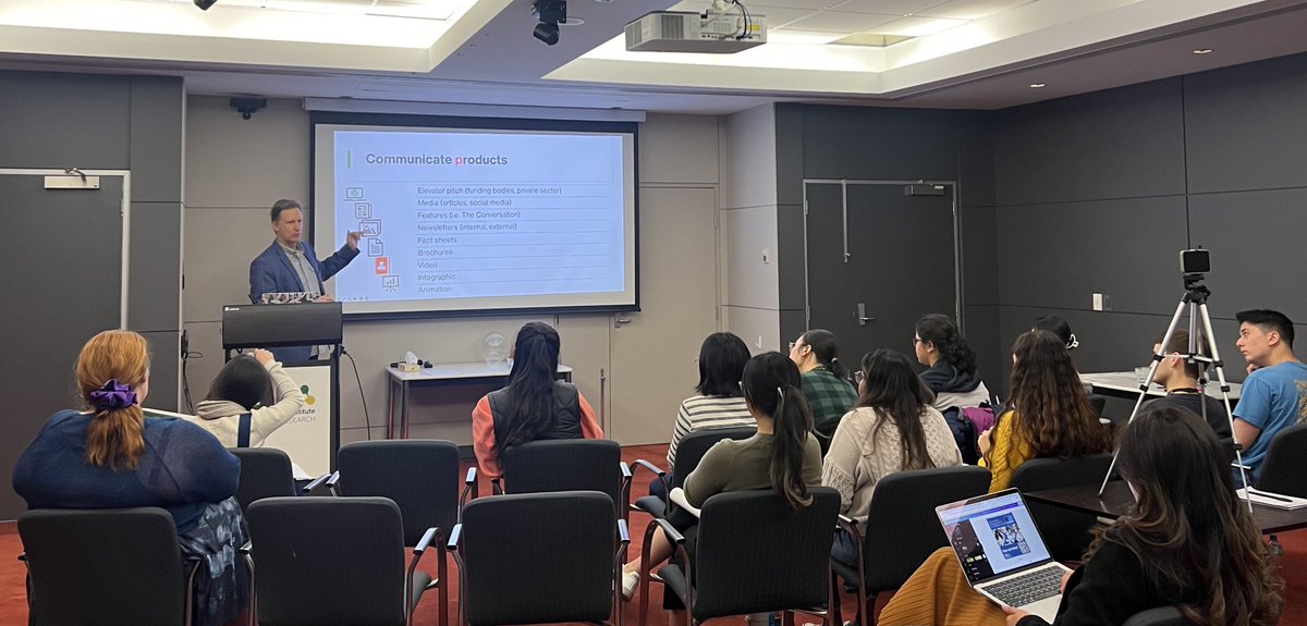 I’ve had a lot of firsts (and a lot of fun) the past couple of weeks ⭐️
1️⃣ gave my first #scicomm training to medical researchers! 🏥
2️⃣ attended and presented at my first <a href="/auscicomm/">ASC</a> conference #ASC2024 amongst such a wonderful community 🩷
Thanks <a href="/scientell/">Scientell</a> for the opportunity!