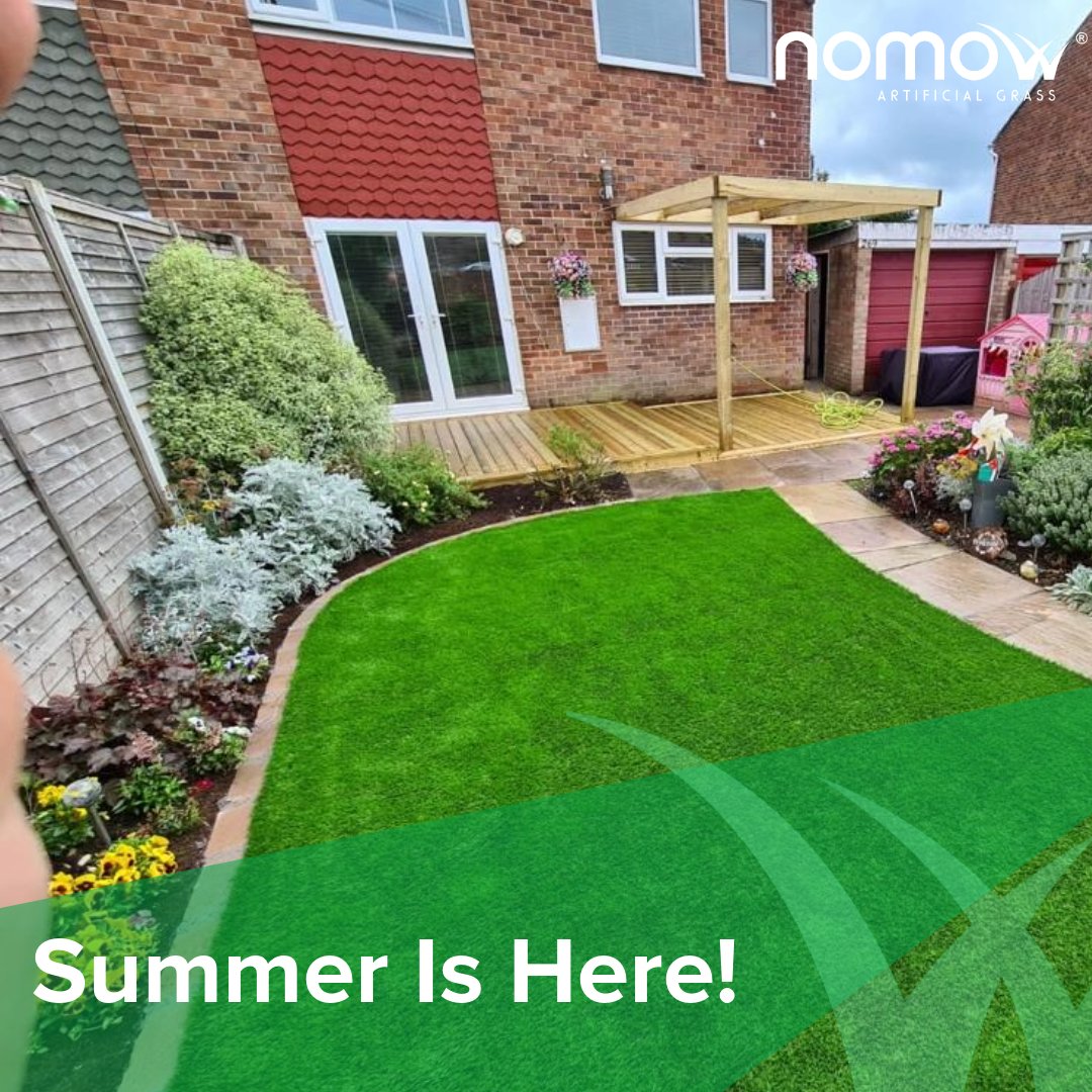 Summer Starts Now: Transform Your Garden! 🌱☀️ 

Choose from our wide range of hassle-free artificial grass options to match your unique style! ✨🏡

#FirstDayOfSummer #GardenTransformation #SummerGardenRevamp  #Nomow #ArtificialGrass #Gardening