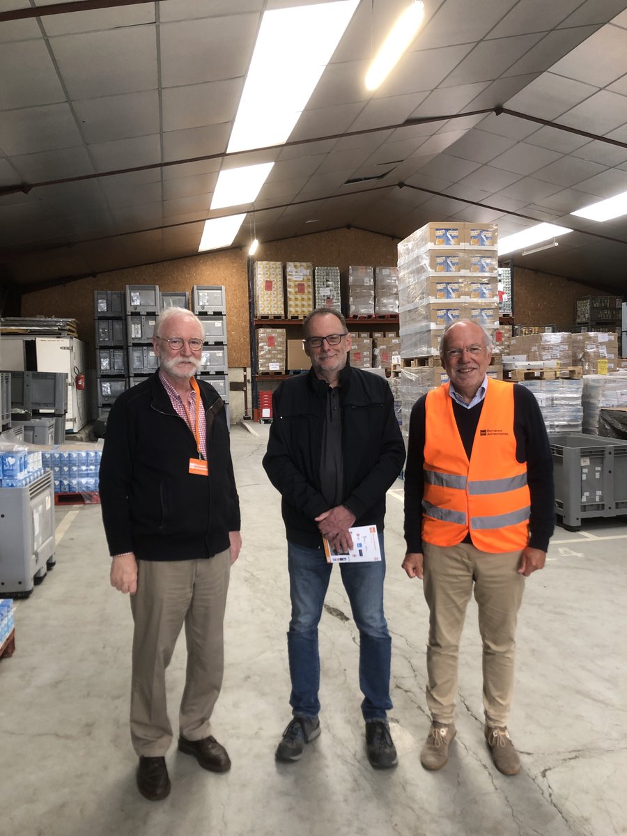 ✅ M. Patrick GOUNOT (au centre), responsable des Les <a href="/restosducoeur/">Les Restos du Coeur</a>  de la Vienne, est venu à la rencontre de la Banque Alimentaire de la Vienne. Un partage d’expérience qui a démontré la complémentarité de nos structures et l’attachement à des valeurs communes. 🥰💪 #solidarité