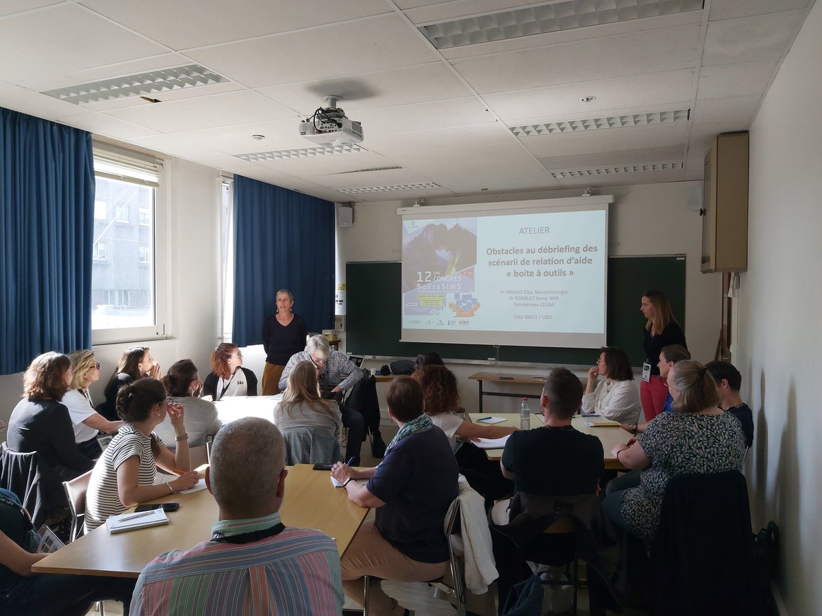 #Atelier <a href="/LaSoFraSimS/">SoFraSimS</a> #Brest2024 <a href="/CesimSante/">Cesim Santé</a> sur #debriefing #difficile #relation #nontechnique