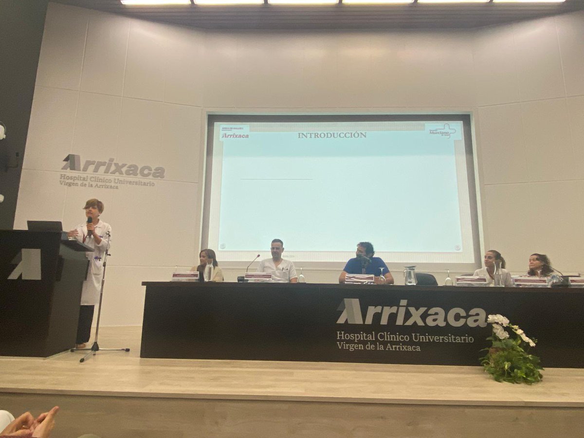 🏥🖥️Primera mesa de experiencias del día de hoy en las IV JORNADAS DE ENFERMERÍA DEL ÁREA I, titulada: Nuevos escenarios en el Area I. Experiencias muy interesantes de innovación y transformación ¡Bien hecho, compañeros!👏
<a href="/AreaUnoArrixaca/">Área 1 Arrixaca</a> <a href="/Murciasalud/">Murciasalud</a> 
#adnareai #enfermeriaareai