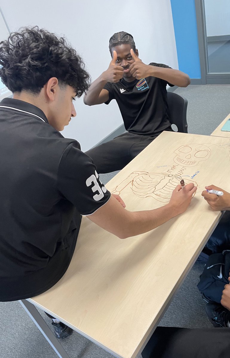 MrsLHarrop's tweet image. Back to my favourite unit of the Level 3 Sport course (A&amp;amp;P), this time with this wonderful y12 cohort #pegeek 🤓