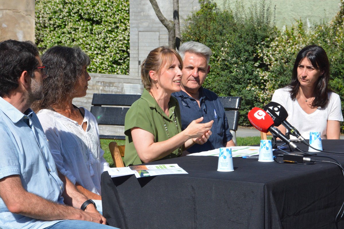 Olotuit's tweet photo. 🌱 Impulsem amb @CCGarrotxa i @DinamiGarrotxa un Pla Estratègic del sector #primari i #agroalimentari de la #Garrotxa.
➡️ Pots llegir-lo tot aquí: https://t.co/Y5gZAttoid
👉 Diagnosi sectorial
👉 Pla d'accions
#femOlot #Olot https://t.co/NKrBy2iwhv