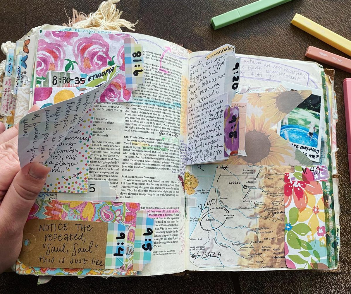 Our Special Issue is here! With an introduction by
<a href="/Melusigne/">Rozanne Versendaal</a> and me on the materiality of text, and an article I wrote about modern Bible journaling and premodern Bible use. See below for the link! #materialtext #bookhistory