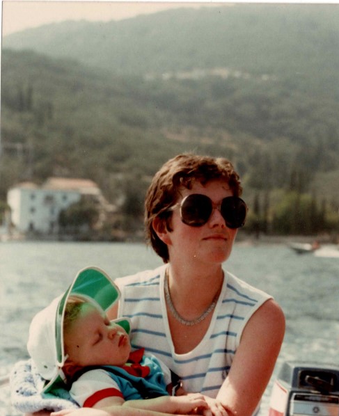 #NystagmusAwarenessDay2024 marks 40 years since <a href="/NystagmusUK/">Nystagmus Network</a> was founded by Vivien, a Mum looking for answers about her baby son’s condition. 

You can read Vivien’s story on our website here: nystagmusnetwork.org/our-ruby-year/…