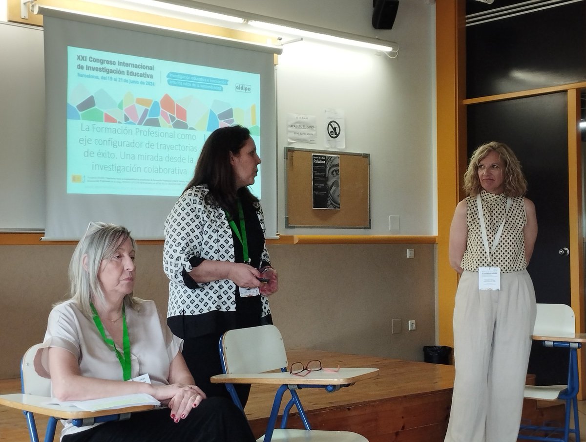 TralsUB's tweet image. Junto con el resto de compañeras y compañeros del proyecto #TEMPO presentando simposio en #AIDIPE2024 sobre la 🧭 #orientación en la #FP #formaciónprofesional 
@Aidipe2024_Bcn
