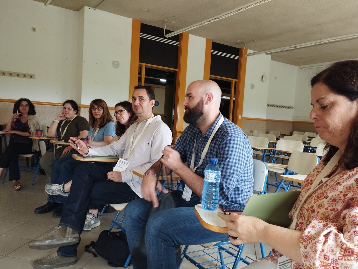 TralsUB's tweet image. Junto con el resto de compañeras y compañeros del proyecto #TEMPO presentando simposio en #AIDIPE2024 sobre la 🧭 #orientación en la #FP #formaciónprofesional 
@Aidipe2024_Bcn