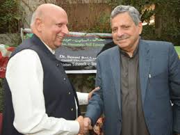 اج چودھری سرور   سے ملاقات ہوئی چودھری  صاحب عمران خان کی رہائی کے لیے کافی فکر مند تھے ان کا پیغام عمران خان تک پہنچاؤں گا اس مسئلے کا حل بات چیت سے ہی ہو سکتا ہے  

#ProtestOnFriday