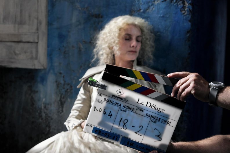 marie antoinette on X: "#marieantoinette A new behind-the-scenes photo from  “Le Déluge,” an upcoming film focusing on the French royal family during  the last days of the monarchy. It will feature Guillaume
