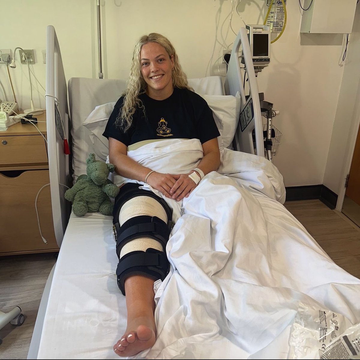 Kelsey Jones (@kelseyjadejones) on Twitter photo Pain tolerance - read my top🐻
Surgery all done, big fat new knee in place and back home being looked after by the best nurse - <a href="/SEBeckett/">Sarah Beckett</a>
#madeit #survivingnotthriving Pain tolerance - read my top🐻
Surgery all done, big fat new knee in place and back home being looked after by the best nurse - <a href="/SEBeckett/">Sarah Beckett</a>
#madeit #survivingnotthriving