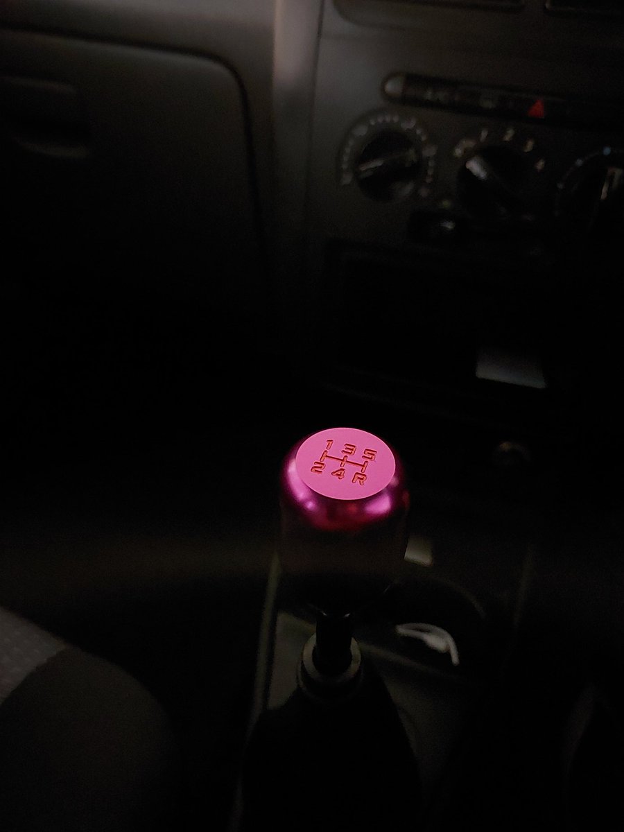 graystick_'s tweet image. Tooning