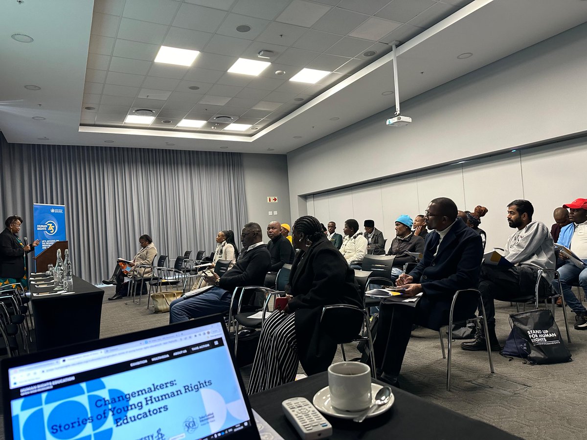 ohchr_sa's tweet image. #HappeningNow Be the change you want to see!✊ Speakers and participants in the intergenerational dialogue on youth activism and #humanrights call on their peers young and old to get involved in the structures that affected daily life.