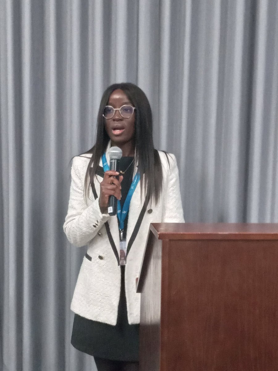 ohchr_sa's tweet image. #HappeningNow Be the change you want to see!✊ Speakers and participants in the intergenerational dialogue on youth activism and #humanrights call on their peers young and old to get involved in the structures that affected daily life.