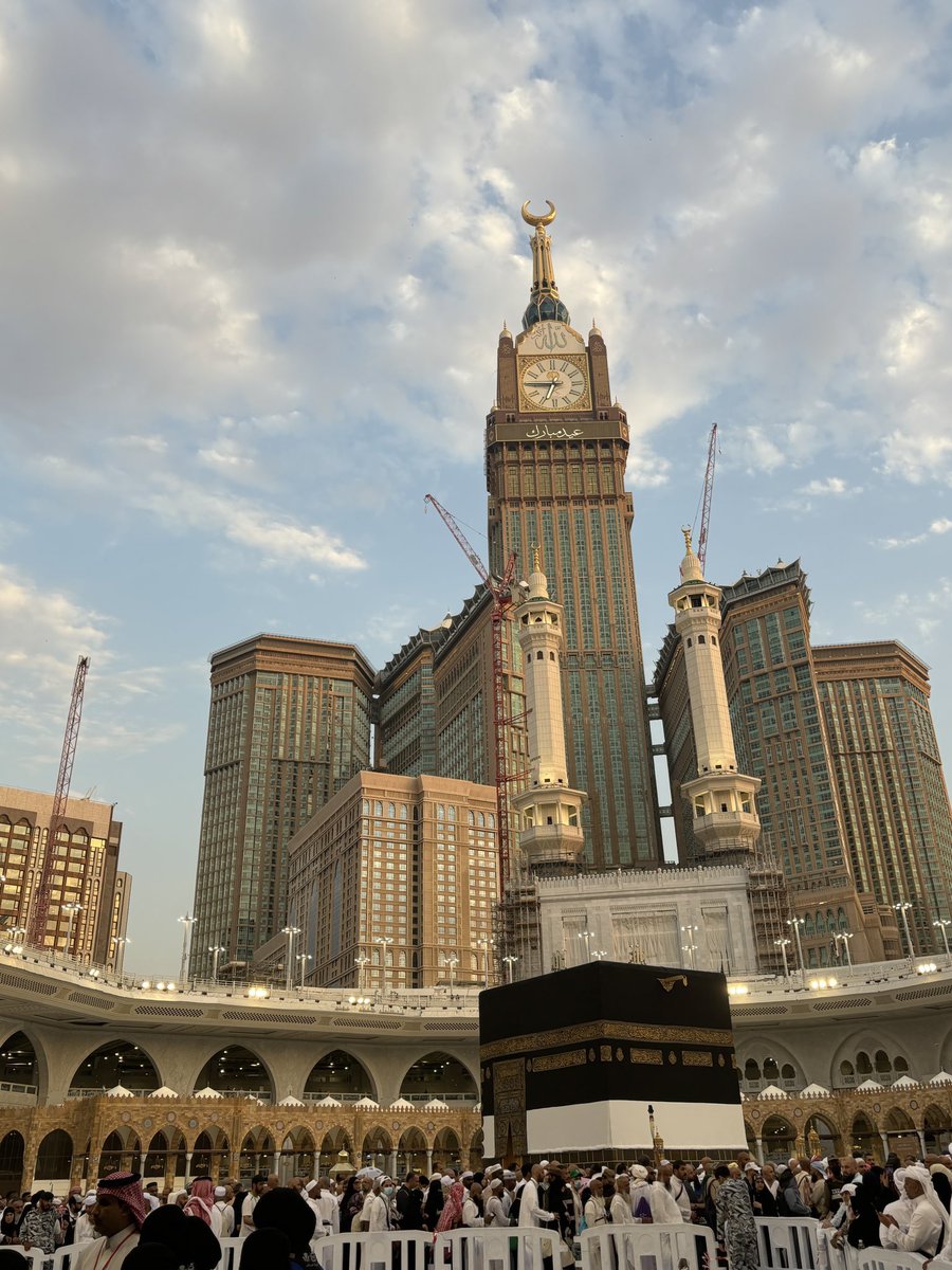 khloudmrsh's tweet photo. الحمدلله على حسن الختام🤍

#فريق_جامعة_الملك_سعود_للعمل_التطوعي https://t.co/ye152ffJHp