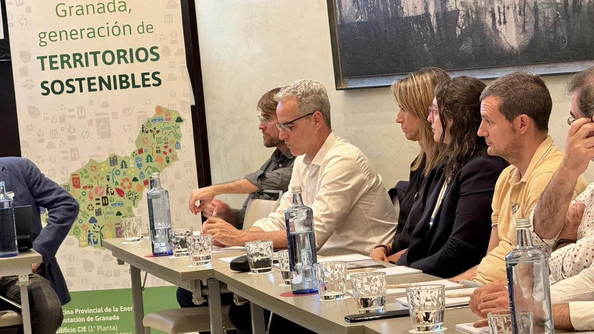 EnerAgen's tweet photo. Celebramos nuestra Asamblea General de socios; entidades locales y Agencias de Energía trabajando conjuntamente en pro de una transición energética proactiva. https://t.co/wGIRIA2DEM
