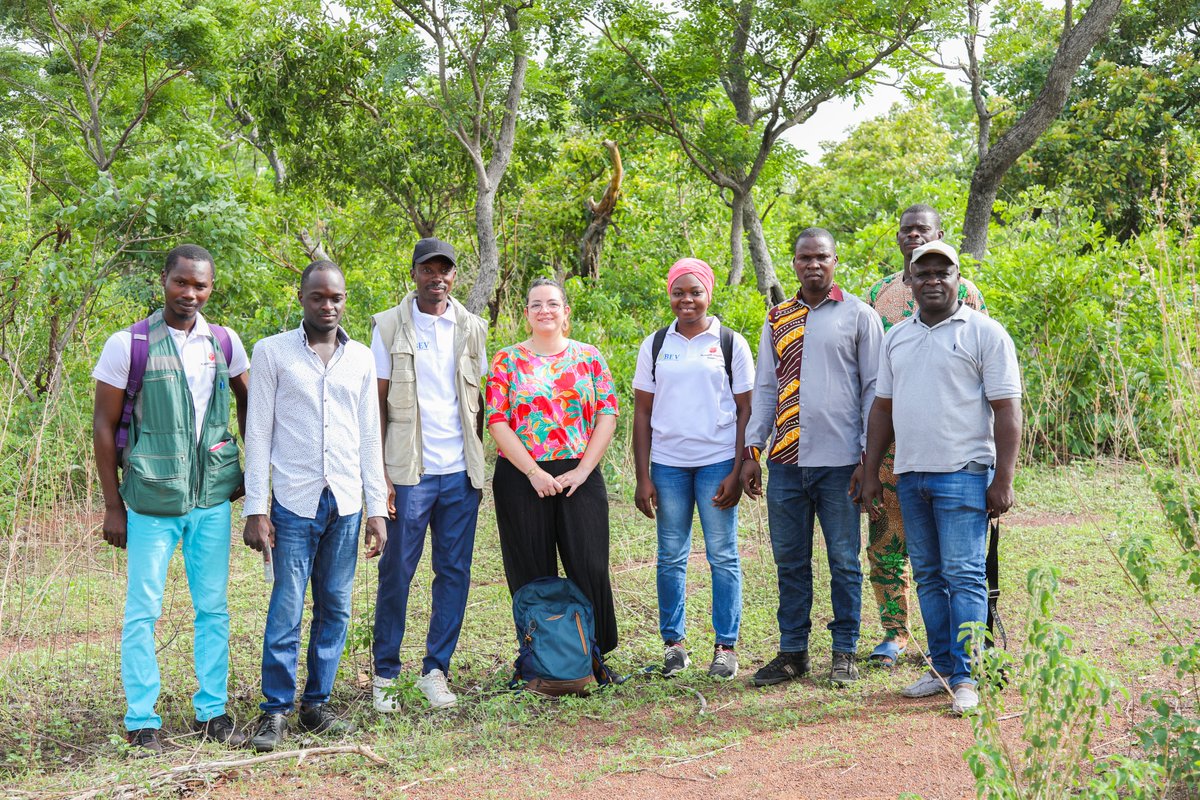 BevBeninONG's tweet photo. En séjour au Bénin, Anaïs BARONNAT, Responsable de Programme au siège de Planète Urgence, a eu l'occasion de voir les avancées enregistrées dans le cadre du projet GAPADOU. Elle est allée visiter plusieurs sites dans le cadre du Projet. https://t.co/6Ou0rdJAir