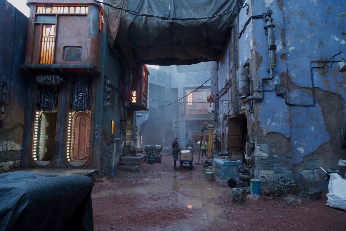 For those interested in the other side of the wall. Prep for the first day of filming on the Backlot, still very early morning......#TheAcolyte #StarWars