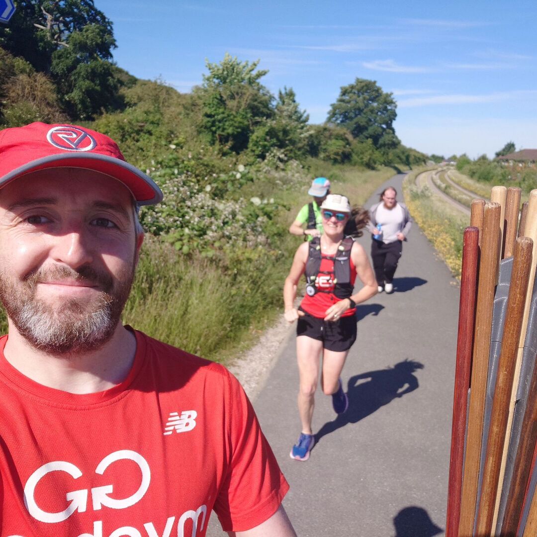 GoodGym_Luton's tweet photo. First leg of the day for the @climaterelay, 8k run carrying the baton from #Dunstable into Luton with Teresa from @dunstableroadrunners and Sean and Callum. Finishing up @lutontown #runningoutoftime #climaterelay #goodgym #running #climateaction https://t.co/v9GoSNWpz1