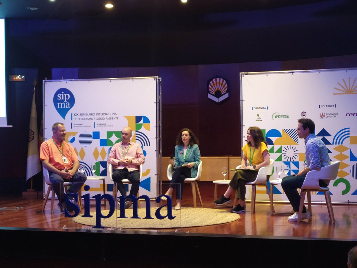 Aprendiendo mucho sobre comunicación de meteorología en el Seminario Internacional de Periodismo y Medio Ambiente (<a href="/somosSIPMA/">SIPMA Seminario</a> ) en Córdoba de la mano de <a href="/Divulgameteo/">José Miguel Viñas</a> <a href="/Rub_dc/">Rubén del Campo</a> <a href="/mariagfuente/">María García Fuente</a> <a href="/IsabelIsamoren/">Isabel Moreno</a> ...
#sipma24 #meteorologia #periodismo