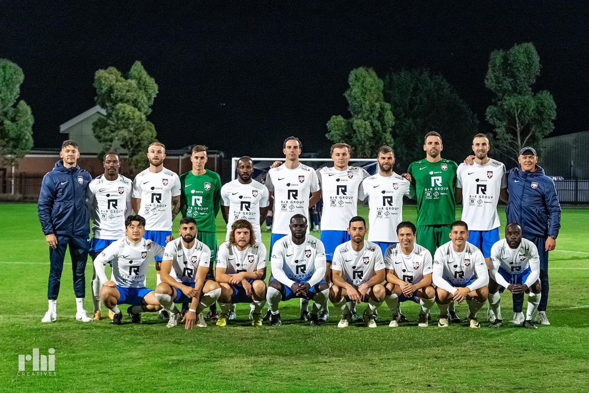 sohhhshi's tweet photo. 27歳になりました！
オーストラリアの地でサッカー選手と学校、リモートワークと多少ハードながらも楽しく生きています！
支えてもらっている方々への感謝を忘れず、仕事、サッカー共に頑張っていきます！ https://t.co/VrVEzKSOCK