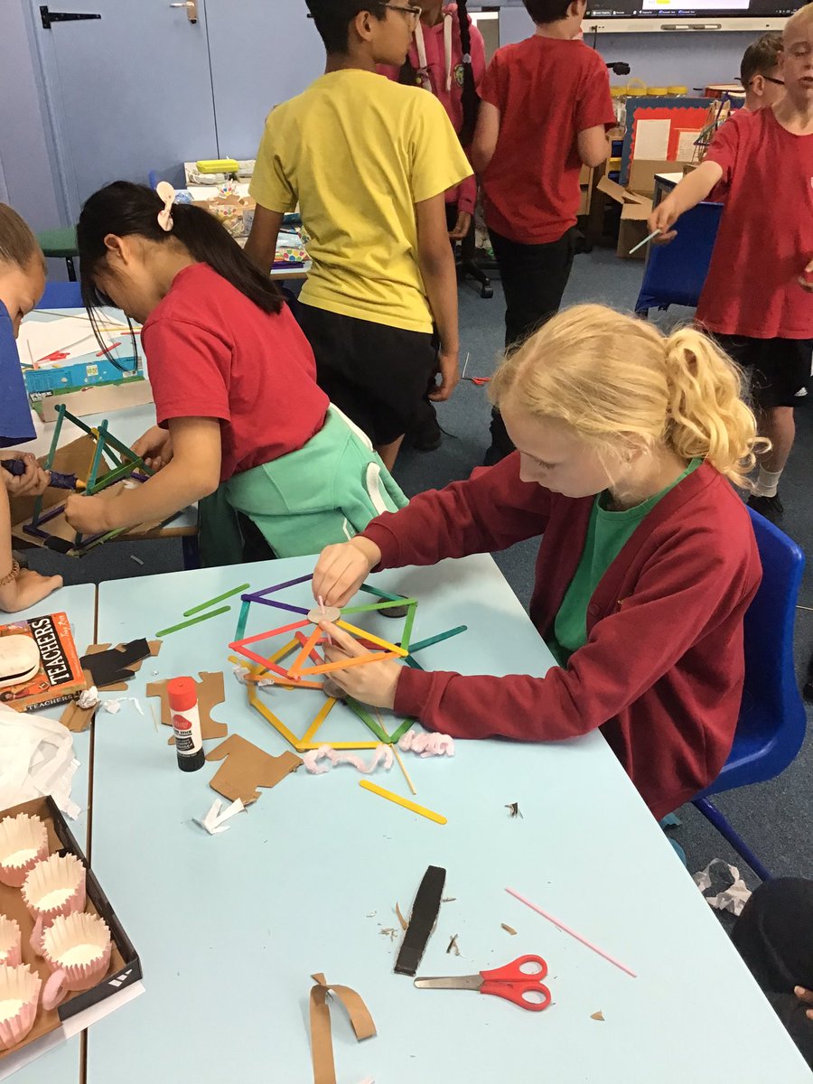 Year6SouthCamPr's tweet image. Some fantastic Ferris wheels in the process of being made as part of @STEMLearningUK week.  #STEMweek #WeLoveSouthCamberley