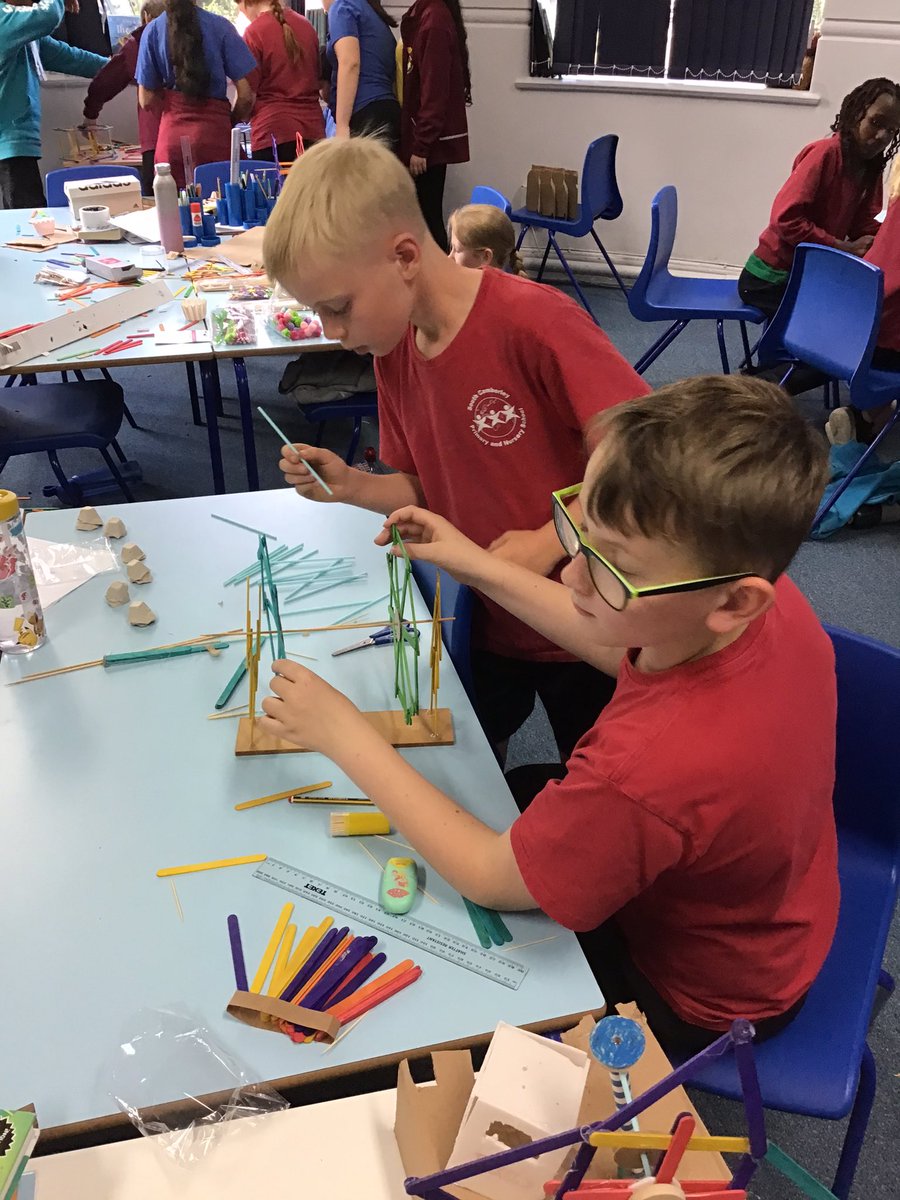 Year6SouthCamPr's tweet image. Some fantastic Ferris wheels in the process of being made as part of @STEMLearningUK week.  #STEMweek #WeLoveSouthCamberley