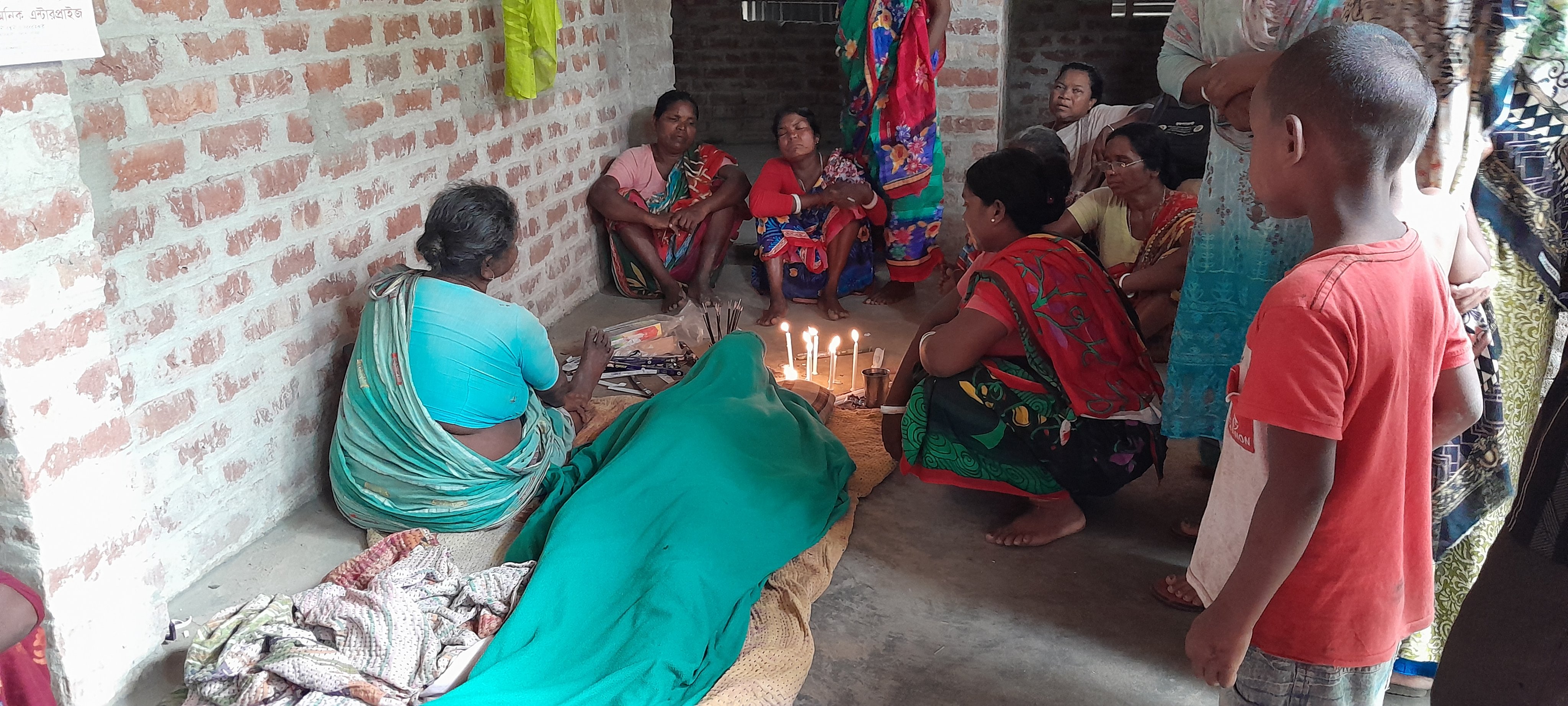 পীরগঞ্জে বজ্রপাতে আদিবাসীর মৃত্যু