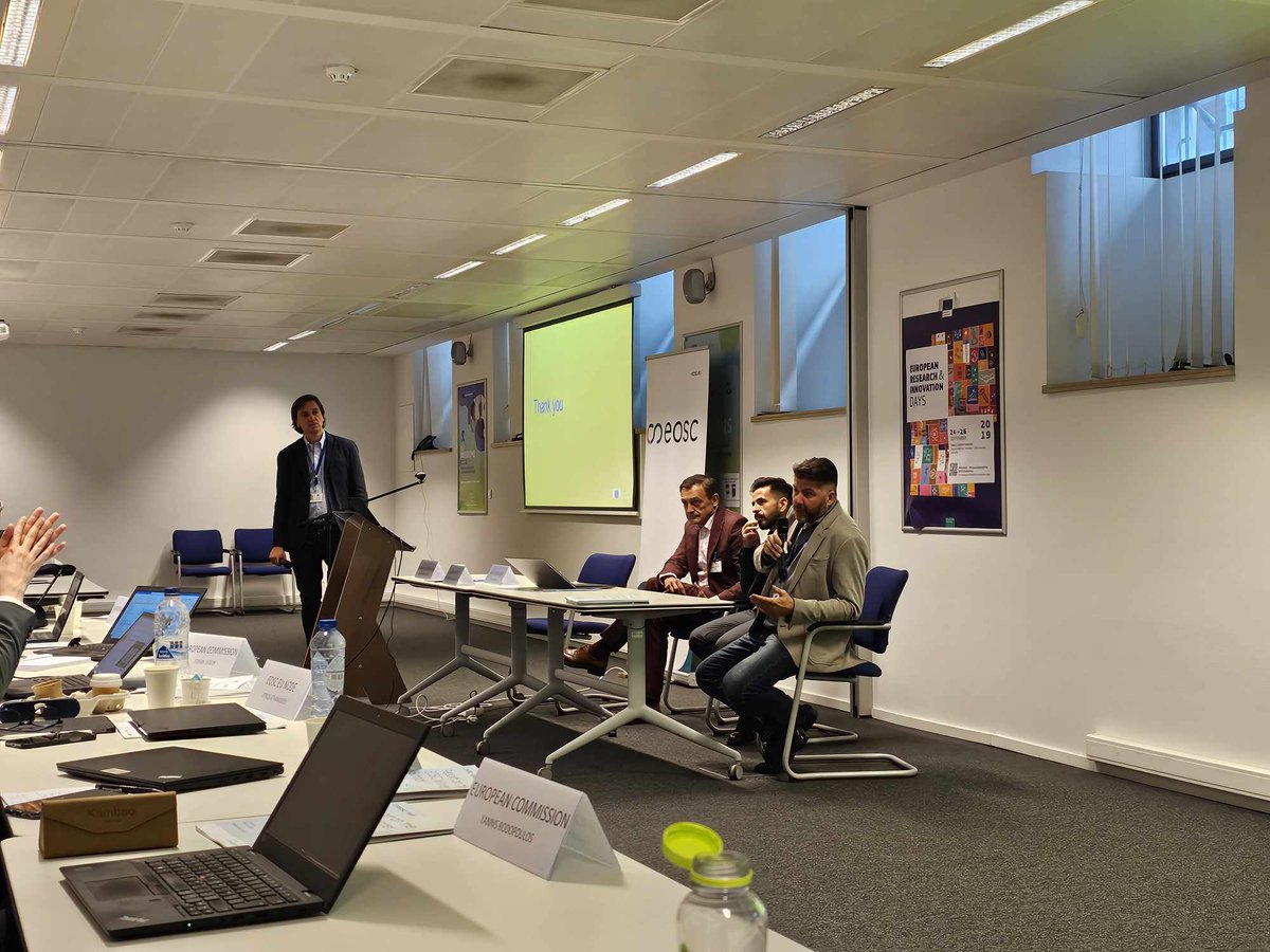 fkarayan's tweet image. Delighted to hear from S. Athanasiou @athenaRICinfo about a personalized dashboard as part of the #EOSCEUNode services during the EOSC projects coordination day! At last! EOSC (and its #EOSCcommons part) is back on track! The #OpenScience part needs more time/change of culture...