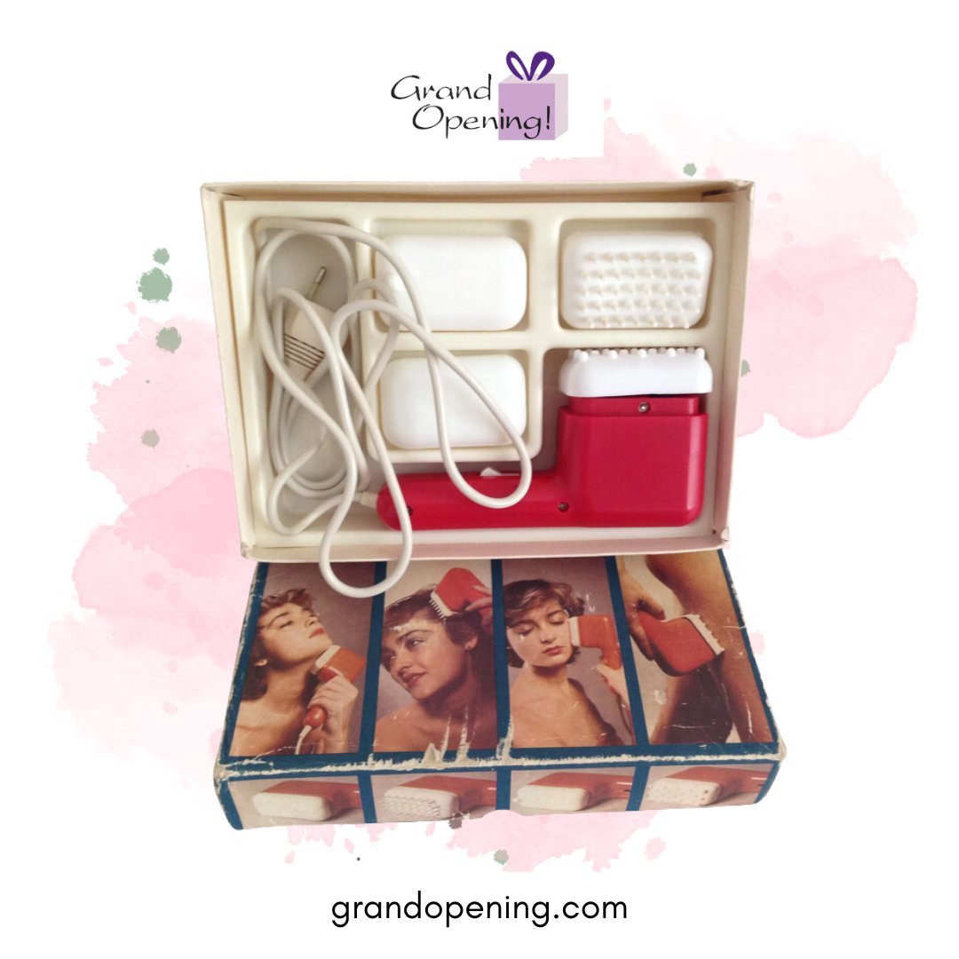 KimAirs's tweet image. With 30+ years in the pleasure products biz, I've seen a shift. Decades ago, adult toys for women were in clear "clamshell" packaging with scantily clad women to appeal to male buyers. Women weren't the main buyers then.

#clamshell #clamshellpackaging #womenbuyers #pleasure