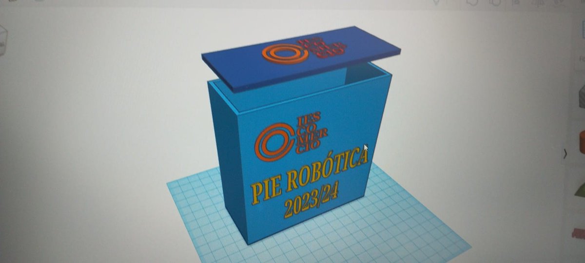 iescomercio tweet media