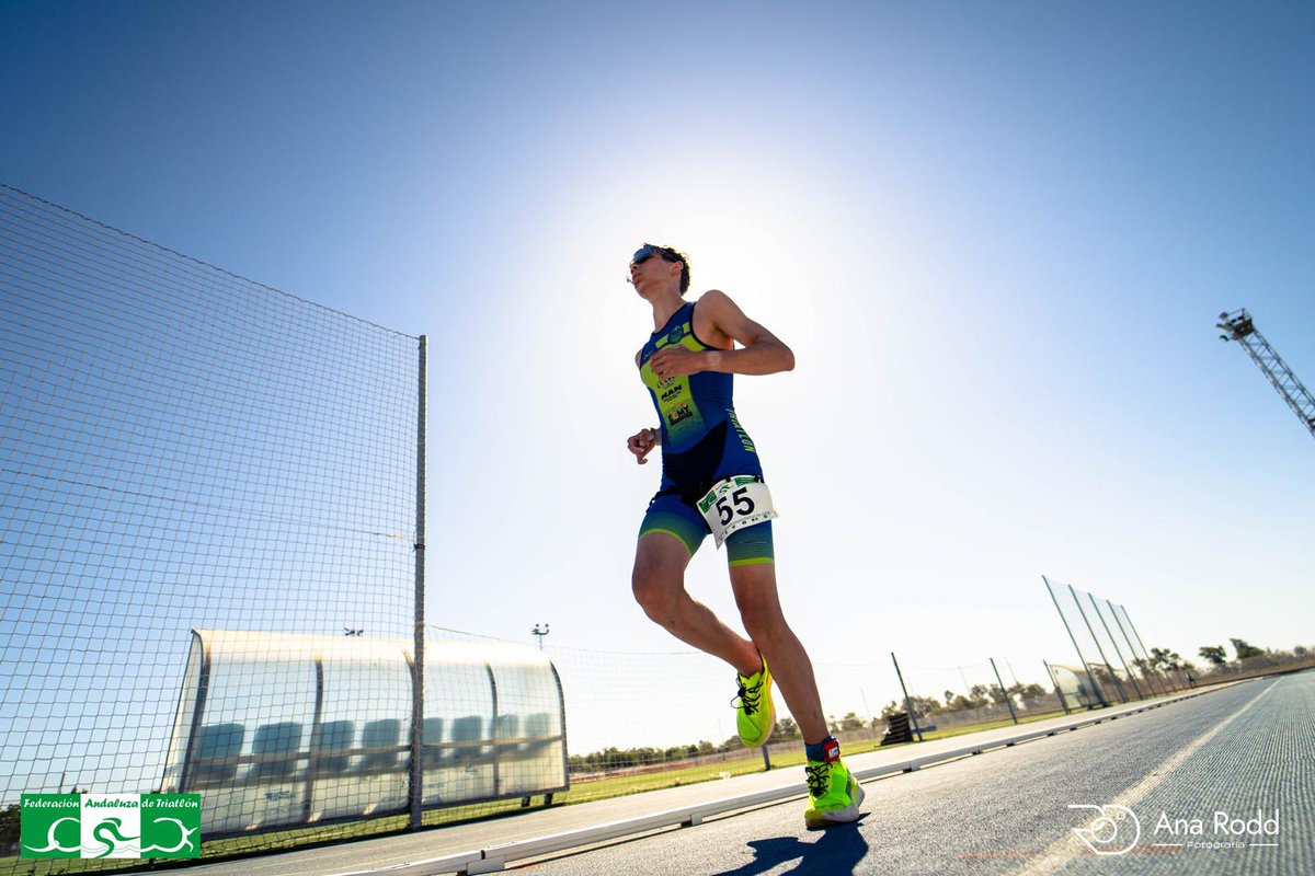 🤙🏼 El 16 de junio, se celebró el VI Triatlón de Menores de Coria del Río.

👉🏼 Hasta el municipio sevillano, se desplazaron para competir Denes Filetoth, 7º en categoría Cadete Masculino, y Fabien Castro, 5º en Juvenil Masculino.

¡! Enhorabuena 🔵🟢