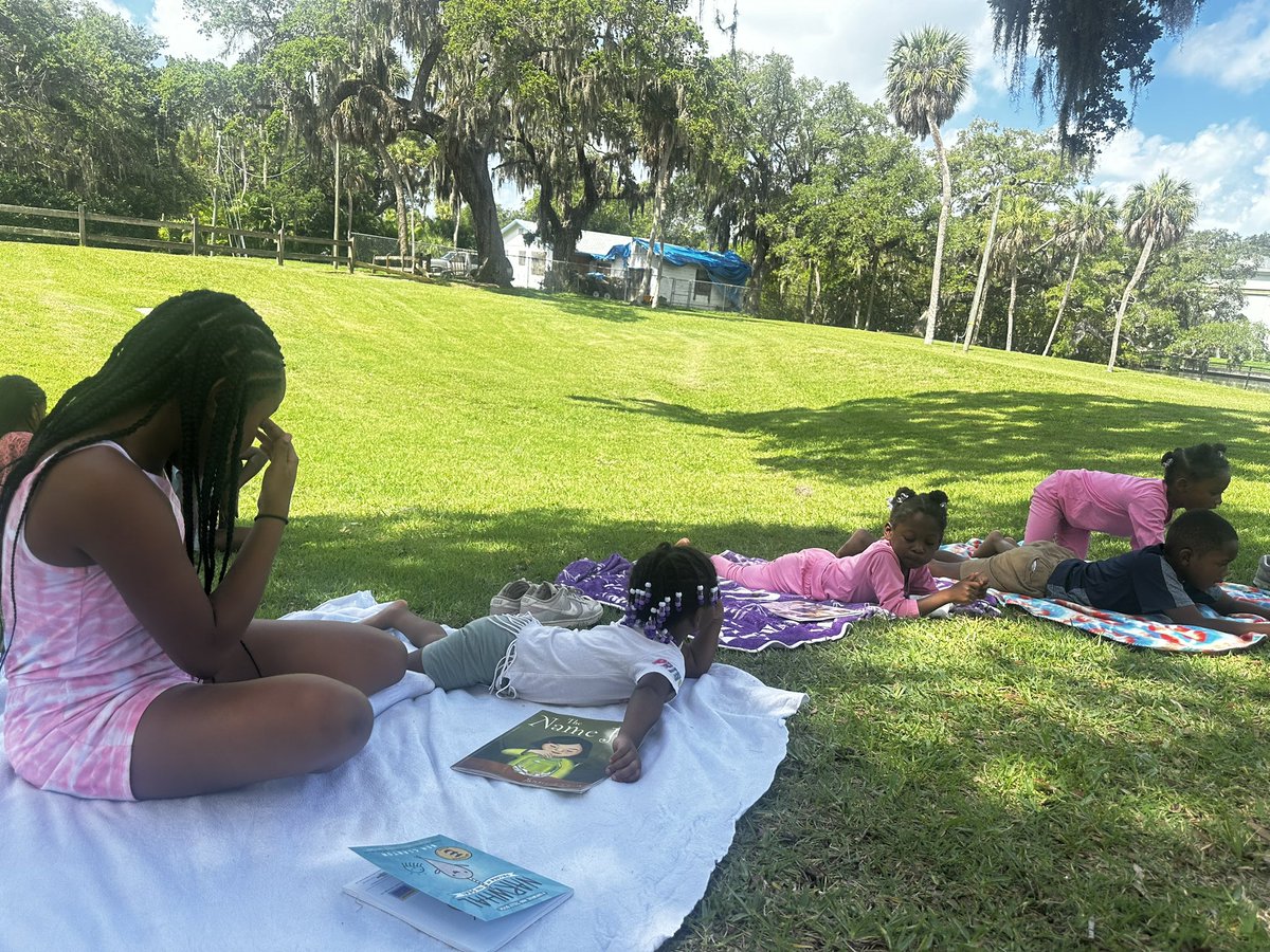 DarcadiaTPF (@darcadiatpf) on Twitter photo Visiting Billionaire babies was so much fun today, the fresh air and reading was very relaxing ☺️ 📚 ☀️ 🌳 <a href="/ThePattersonFdn/">The Patterson Foundation</a> <a href="/SuncoastCGLR/">Suncoast GL Reading</a> #summercamps #summerlearning Visiting Billionaire babies was so much fun today, the fresh air and reading was very relaxing ☺️ 📚 ☀️ 🌳 <a href="/ThePattersonFdn/">The Patterson Foundation</a> <a href="/SuncoastCGLR/">Suncoast GL Reading</a> #summercamps #summerlearning