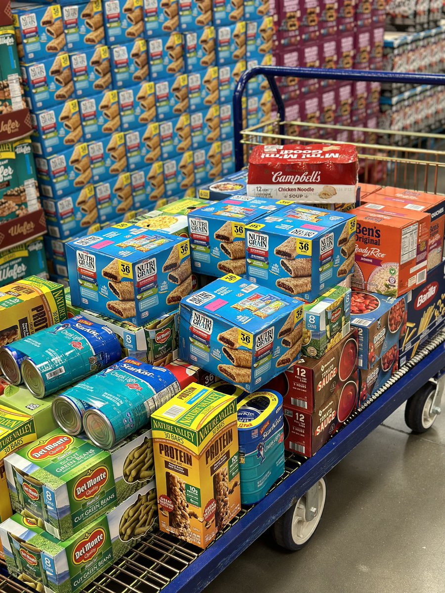 djkujho's tweet photo. Round 1 complete! Eagle’s nest we got ya! Please continue to share and donate! #LeoBash is almost here! 

Love y’all! https://t.co/cxYuF1NtVg @USMGoldenEagles 🦅 #SMTTT https://t.co/fiOpmM1PSm