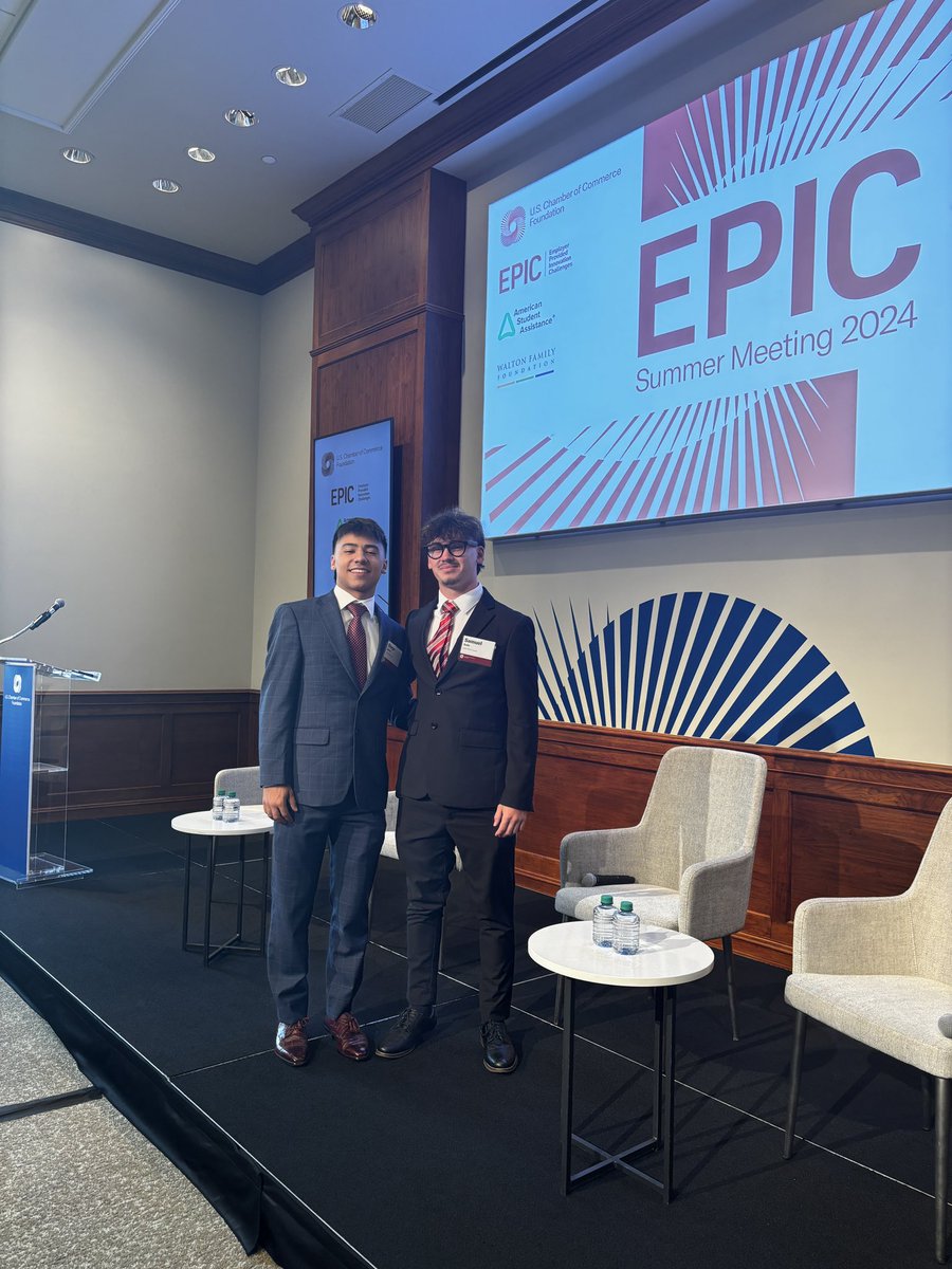 educator_murray's tweet image. Proud of Diego Juarez and Sam Solis, presenting today in Washington, D.C. @LISDTECHCenter @USCCFoundation @LenaweeNow #EPICLearning
