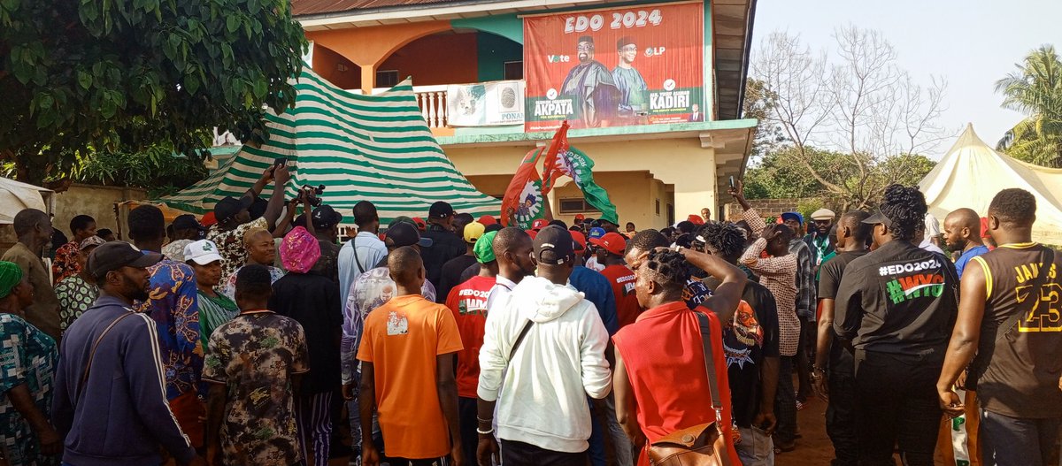 Williamstalk25's tweet photo. Edo Will Be OK, Good Governance Knows No Tribe —Olumide Osaigbovo Akpata, As we Continue the invasion of Edo North
#EdoWillBeOK
#EdoPeopleBeforePolitics
#EdoPeopleMustToMatter
#BestFootFoward
#OluKadiri
#EDonDo https://t.co/4XgSyUWmqK