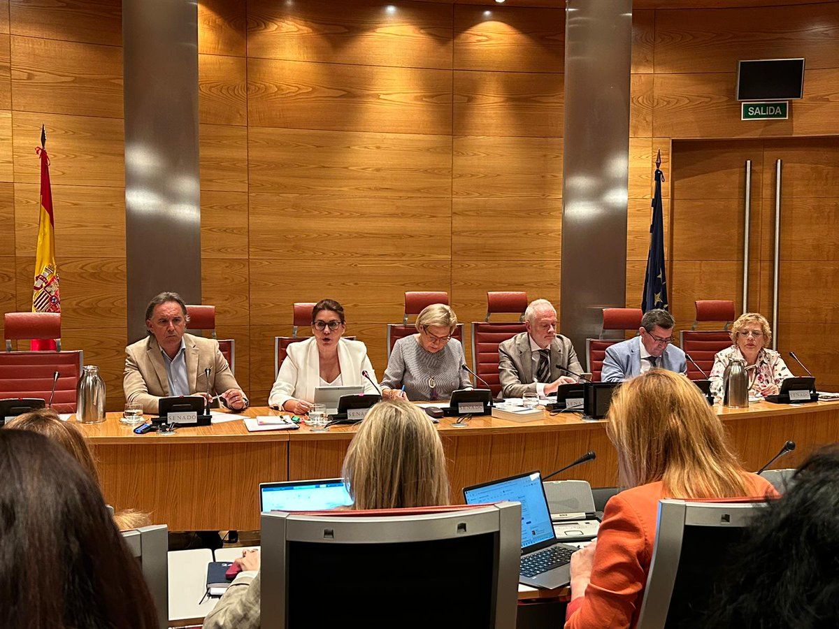 🟢Hoy he comparecido, por primera vez, en la Comisión de Ciencia, Innovación y Universidades del <a href="/Senadoesp/">Senado de España</a> 
🟢He explicado el nuevo marco LOSU, LCTI, ENCA y CoARA y la reforma en Sexenios, Acreditaciones y Homologaciones de <a href="/ANECAinfo_/">ANECA</a>
Podéis verlo aquí:
senado.es/web/actividadp…