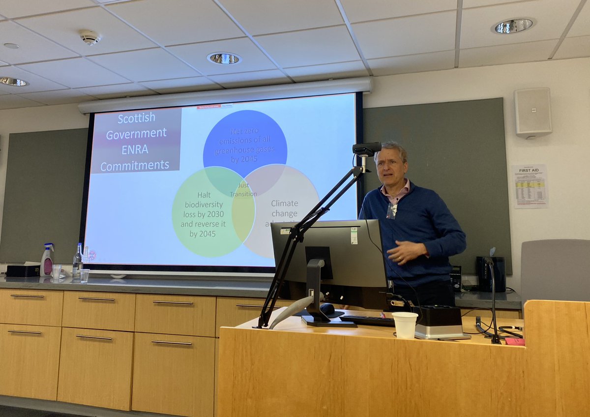 Great talk today about science-policy engagement from Prof Mat Williams, Chief Scientific Adviser Environment, Scottish Government, at the <a href="/GlobalAgEd/">Global Academy of Agriculture and Food Systems</a> away day.