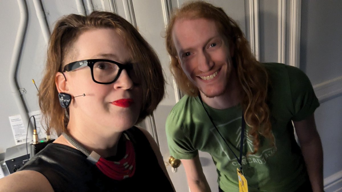 Going on in a few! #cascadiajs <a href="/andre_wiggins/">Andre Wiggins</a>