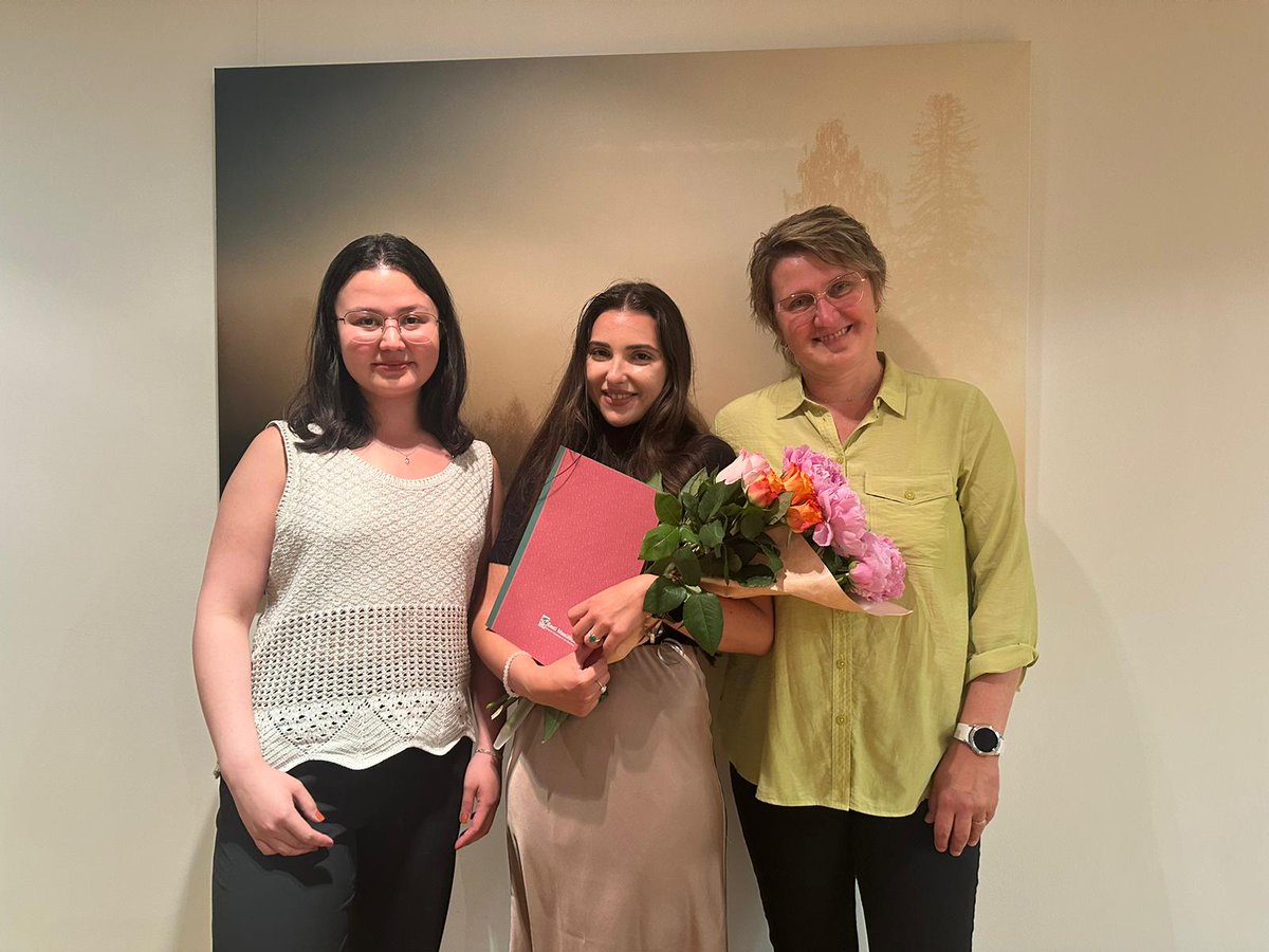 Ivika Ostonen (@ivikaostonen) on Twitter photo Congratulations MSc cum laude <a href="/victoriaboychev/">Victoria Boycheva</a> !!! Excellent work! <a href="/RootEcologyUT/">RootEcology Lab</a> is very proud of you. Looking forward to autumn and continuing our collaboration😊 <a href="/unitartu/">University of Tartu</a> <a href="/maaylikool/">Eesti Maaülikool</a> Congratulations MSc cum laude <a href="/victoriaboychev/">Victoria Boycheva</a> !!! Excellent work! <a href="/RootEcologyUT/">RootEcology Lab</a> is very proud of you. Looking forward to autumn and continuing our collaboration😊 <a href="/unitartu/">University of Tartu</a> <a href="/maaylikool/">Eesti Maaülikool</a>