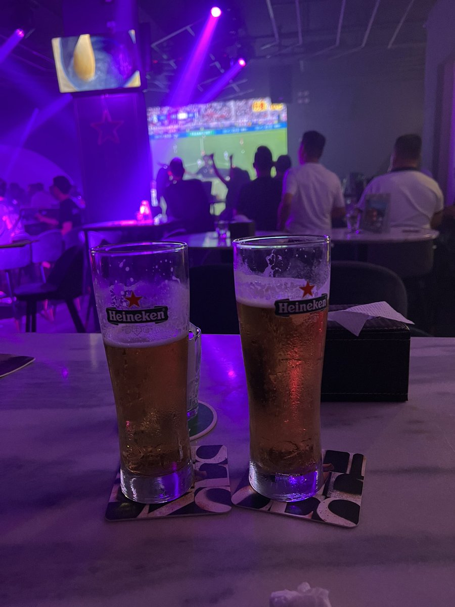 喝酒~听歌~放松一下