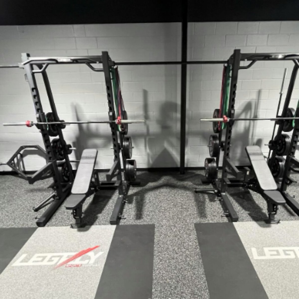Ecore Athletic (@ecoreathletic) on Twitter photo Gwinnett's premier training facility for athletes just got even more impressive with the help of Daren Burns and <a href="/AdvantageSF/">Advantage Sport & Fitness</a> 💪
The Legacy Sports Complex expertly combines multiple Ecore flooring surfaces to create the perfect training space!
#facilitydesign #fitnessfacility Gwinnett's premier training facility for athletes just got even more impressive with the help of Daren Burns and <a href="/AdvantageSF/">Advantage Sport & Fitness</a> 💪
The Legacy Sports Complex expertly combines multiple Ecore flooring surfaces to create the perfect training space!
#facilitydesign #fitnessfacility