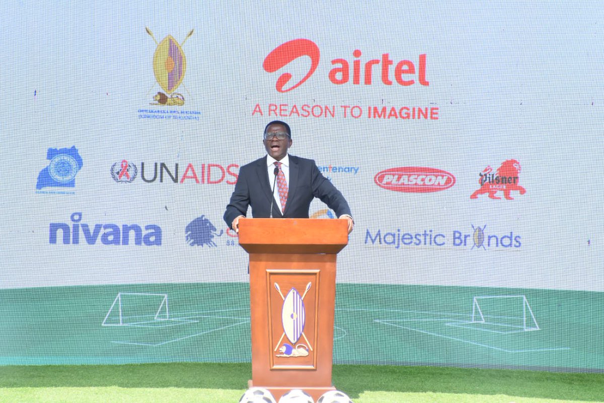 Yesterday i witnessed the launch of this year Masaza Football championship at @BugandaOfficial Bulange Mengo, <a href="/cpmayiga/">Charles Peter Mayiga</a> asked youth to use sports as an investment platform, <a href="/Airtel_Ug/">Airtel Uganda</a> <a href="/PlasconUganda/">Plascon Uganda</a> <a href="/UNAIDS/">UNAIDS Global</a> are some of the major sponsors.