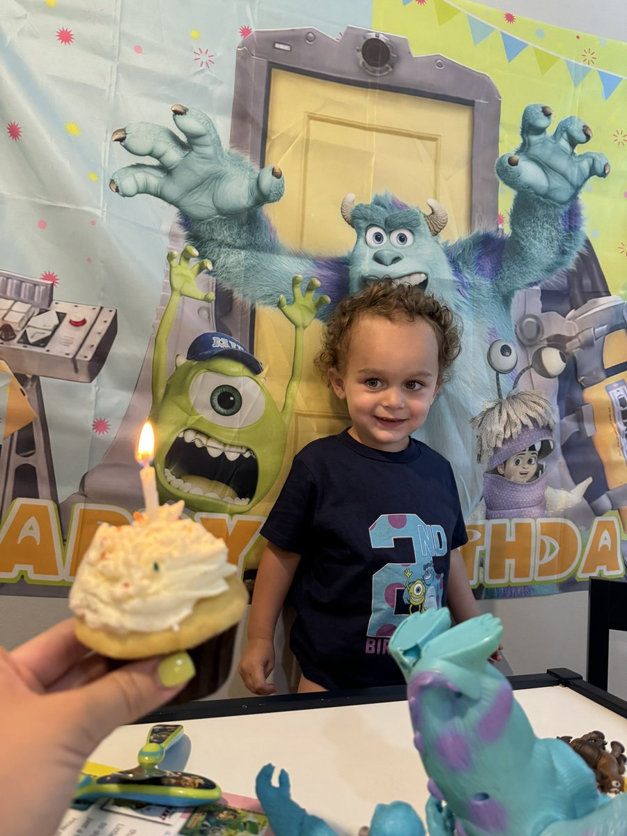 TheRealCoachGee's tweet image. My baby boy Mason is 2 today! We lit! #MasonRome #Whitemamba #Agap #thumper