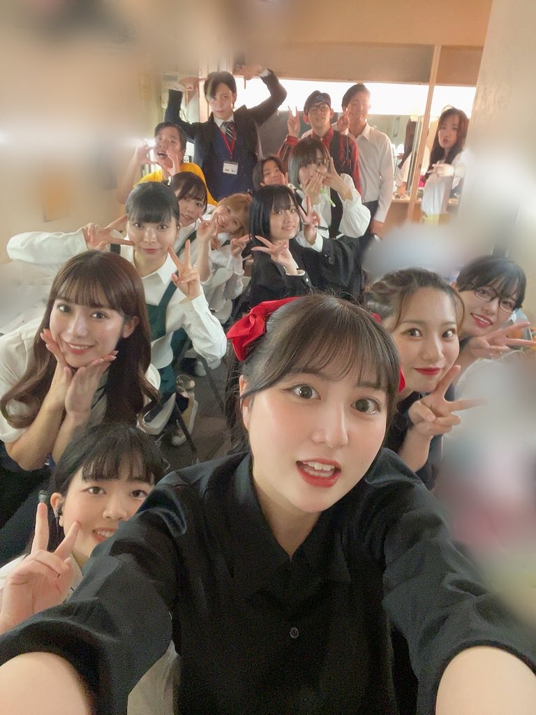 本日もありがとうございました！

写真とれたゾー٩( ¨ )ว=͟͟͞͞
みんな写すのに必死すぎる！！笑

明日も頑張ります！！
チケット▽▼▽
ticketpay.jp/booking/?event…

 #一緒にスマイル