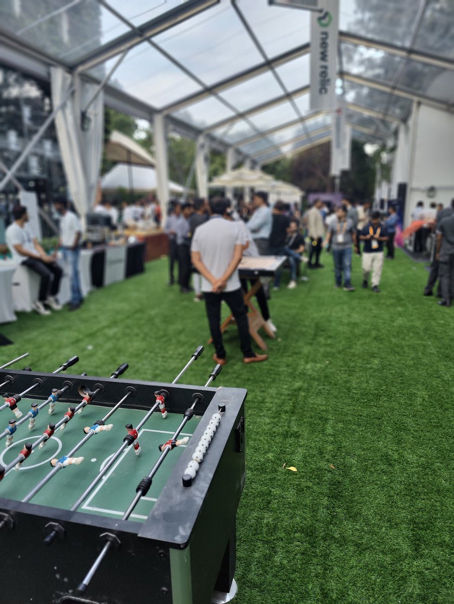 Fitehal's tweet image. Day is not over. #devcon24
@saas_insider