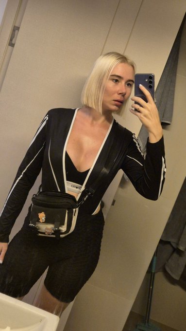 For the first time this day I go outside 🙈 I&rsquo;m going to the shopping center to conquer everyone with<a href="/tag/blond"class="tags"><span>#blond</span></a><a href="/tag/naked"class="tags"><span>#naked</span></a><a href="/tag/ass"class="tags"><span>#ass</span></a><a href="/tag/hotel"class="tags"><span>#hotel</span></a><a href="/tag/seduction"class="tags"><span>#seduction</span></a><a href="/tag/hotblond"class="tags"><span>#hotblond</span></a>