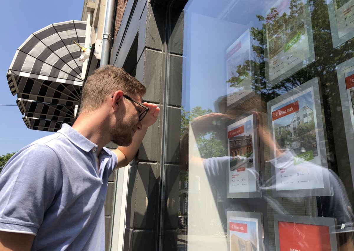 Starters in Dordrecht kunnen weer een starterslening aanvragen voor het kopen van een eerste huis 🏘️

We hebben het totale budget dit jaar verdubbeld tot 3 miljoen euro.

Kijk op dordrecht.nl/starterslening voor meer informatie.

#dordrecht #starterslening #betaalbaarwonen