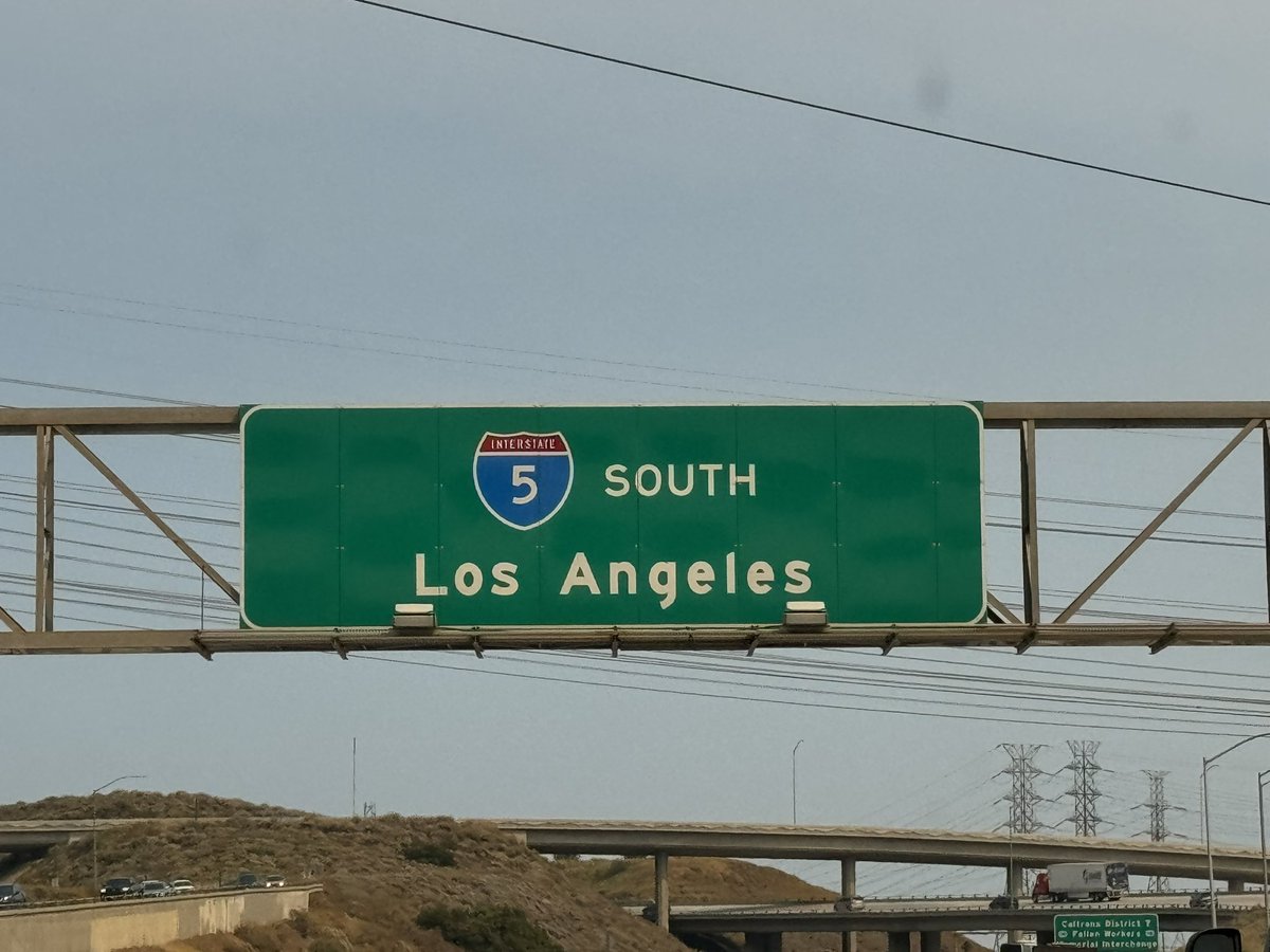 Wuakatela's tweet image. After 8 days on the road, I finally got to my new home, Los Angeles. It was the journey of a lifetime: 6 national parks, watching my first Rodeo, and a quick stop in Sacramento to pick up my partner. I am so excited for my new stage as a postdoctoral fellow at @UCLA.